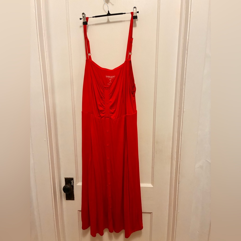 Hot red torrid dress. Yeow!! Hot girl summer, amiright?